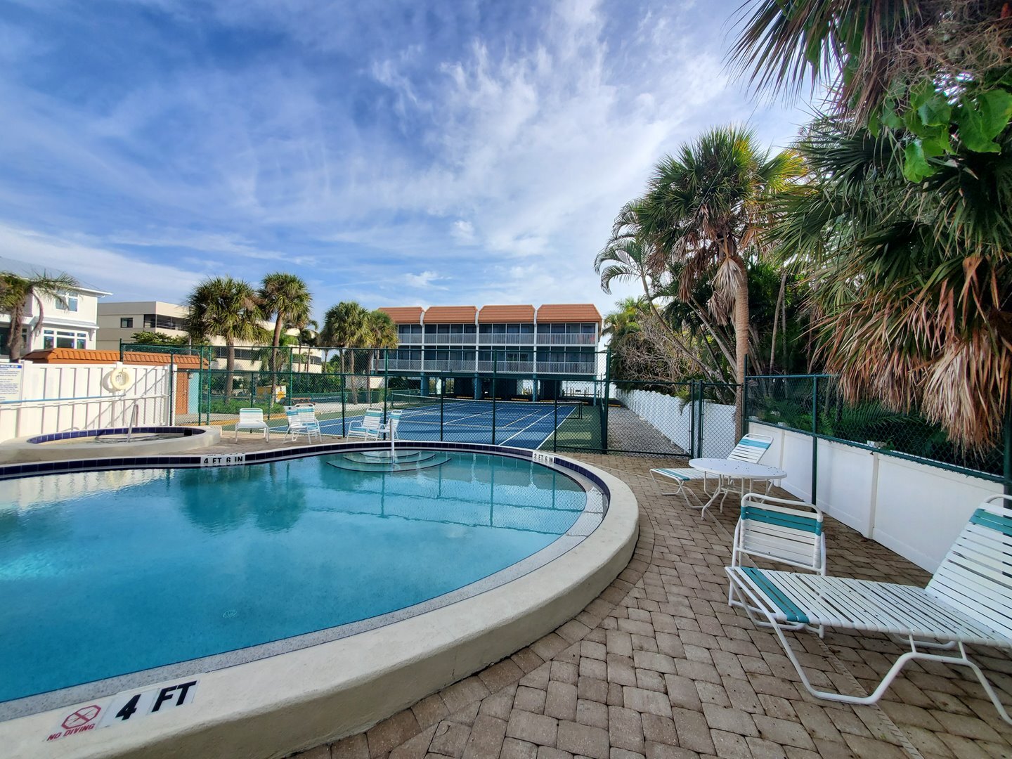 Pool & Spa, Tennis Court